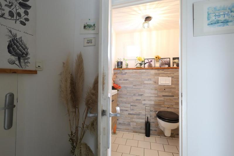 Maison - 260 m² - 8 pièces