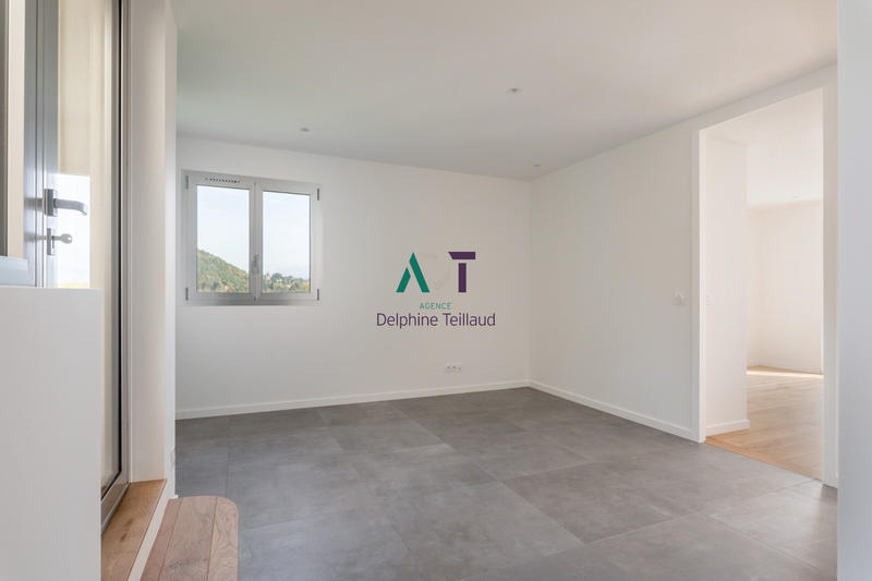 Appartement - 151 m² - 5 pièces