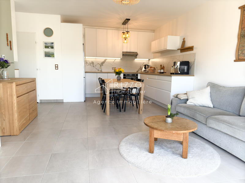 Appartement - 64 m² - 3 pièces