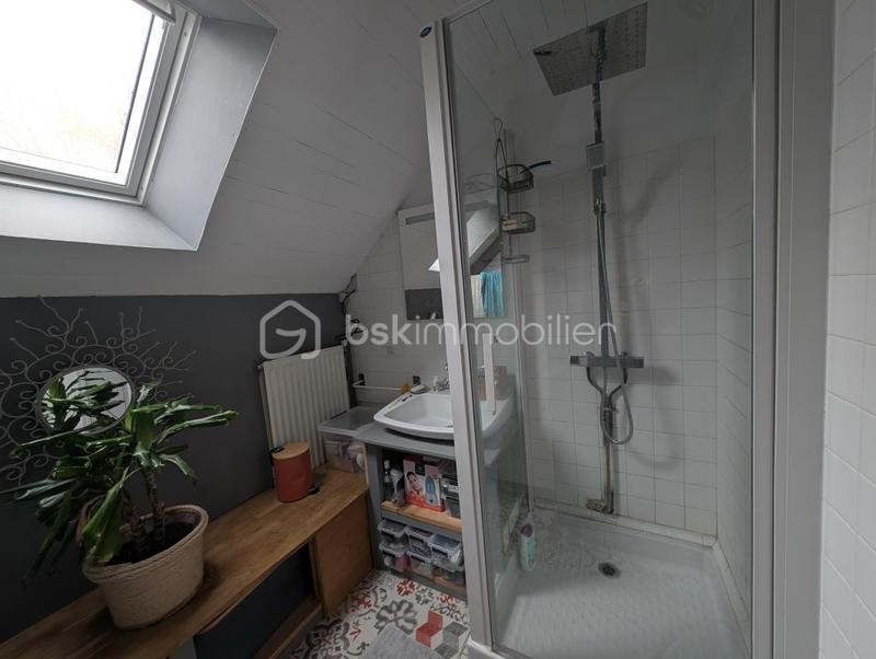 Maison - 257 m² - 8 pièces