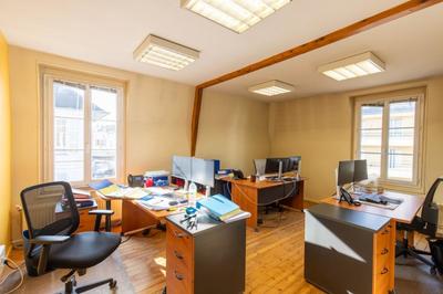 Appartement - 240 m² - 11 pièces