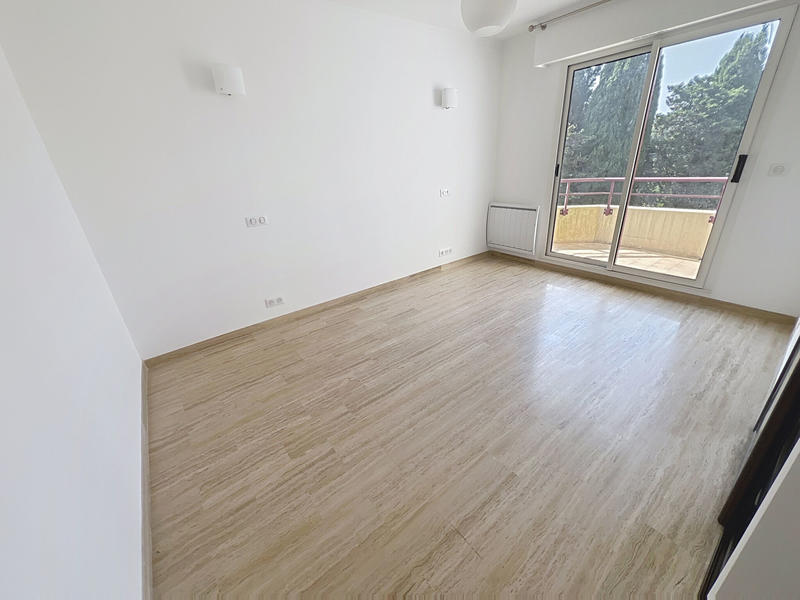 Appartement - 79 m² - 3 pièces