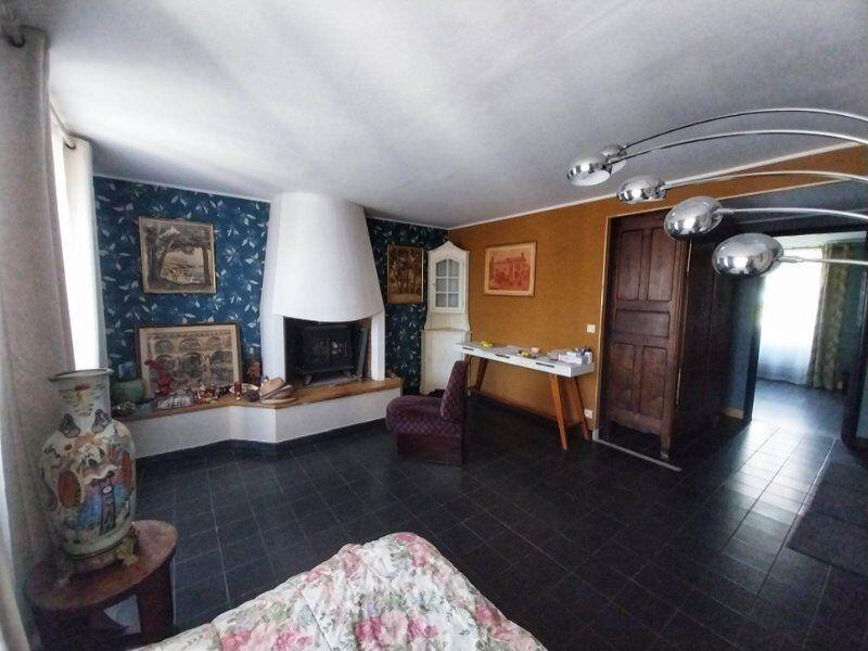 Immeuble - 2 100 m²