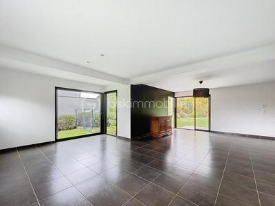 Maison - 136 m² - 6 pièces