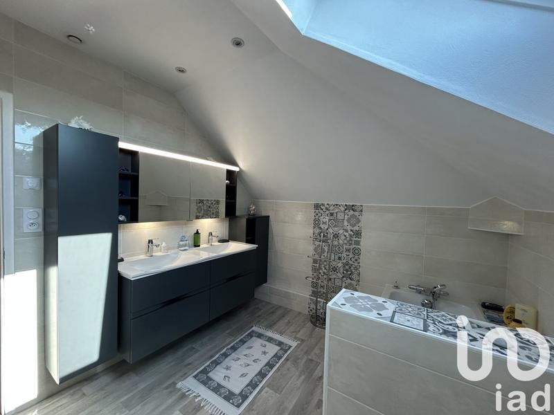 Maison - 164 m² - 5 pièces