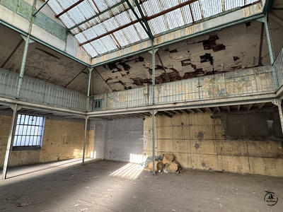 Appartement - 180 m² - 1 pièce