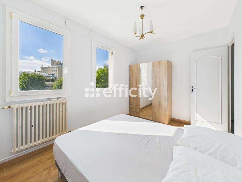 Appartement - 91 m² - 4 pièces