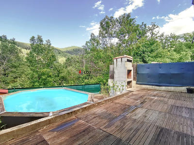 Maison - 97 m² - 5 pièces