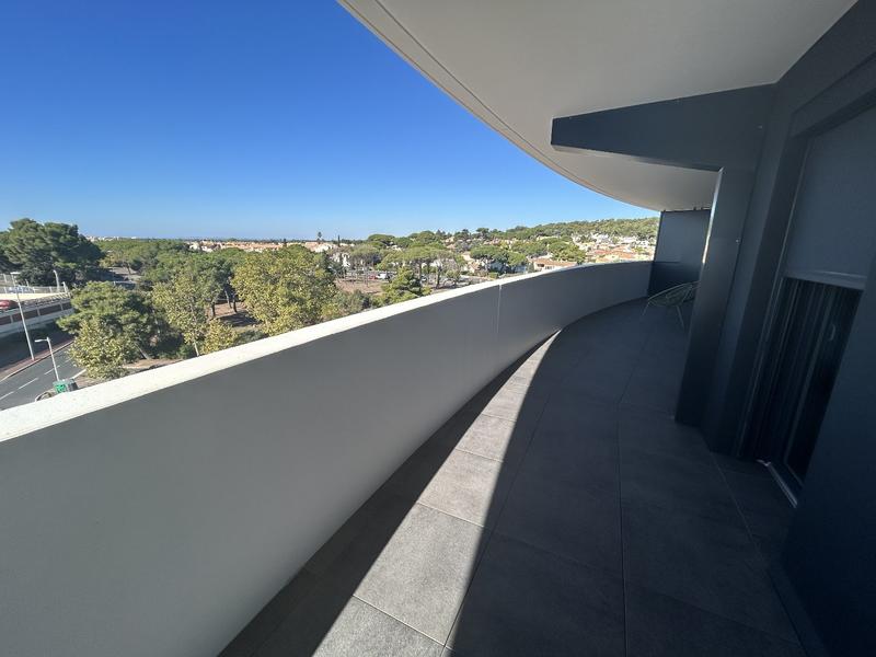 Appartement sur toit - 80 m² - 4 pièces