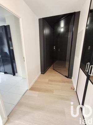 Appartement - 82 m² - 3 pièces