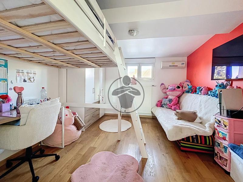 Maison - 134 m² - 5 pièces