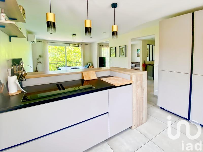 Maison - 148 m² - 9 pièces