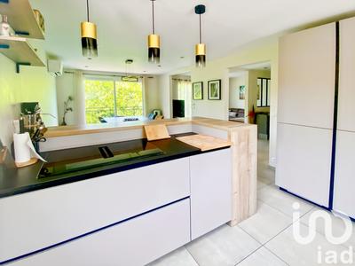 Maison - 148 m² - 9 pièces