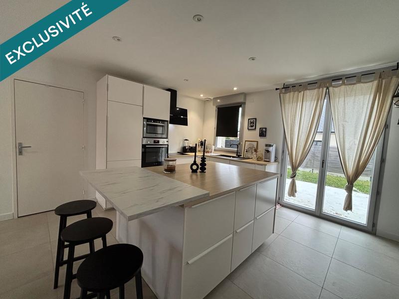 Maison - 92 m² - 5 pièces