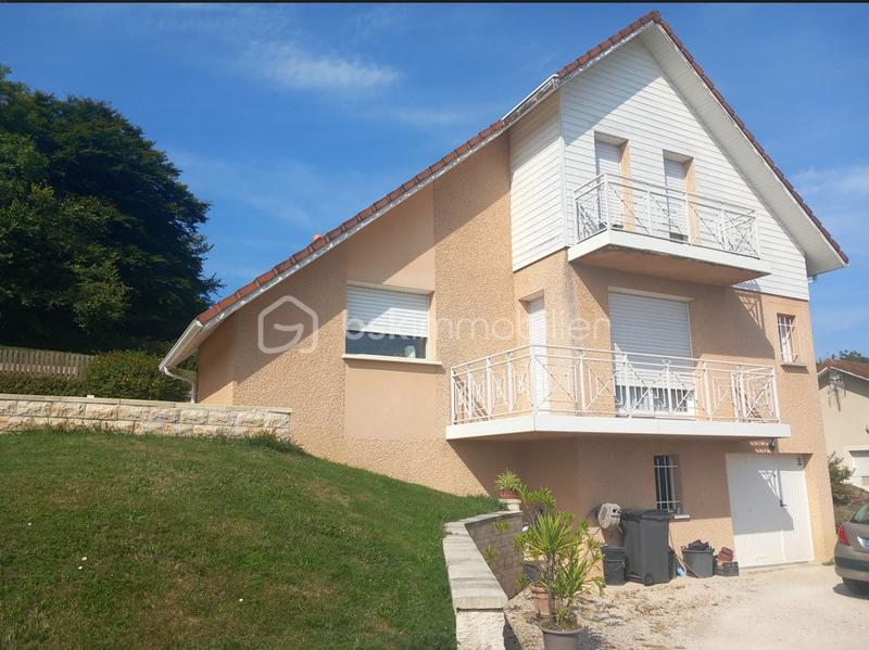 Maison - 136 m² - 5 pièces