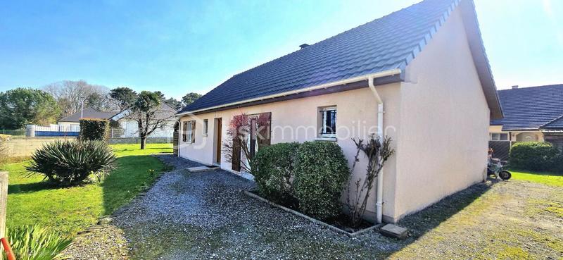 Maison traditionnelle - 107 m² - 4 pièces