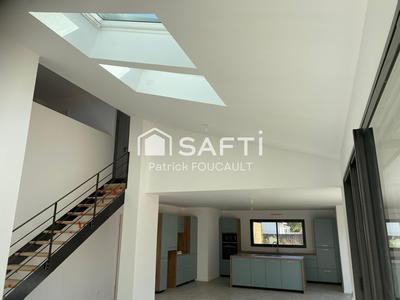 Maison - 166 m² - 6 pièces