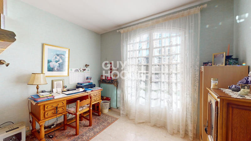 Maison - 195 m² - 7 pièces