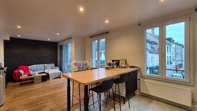 Appartement - 60 m² - 3 pièces