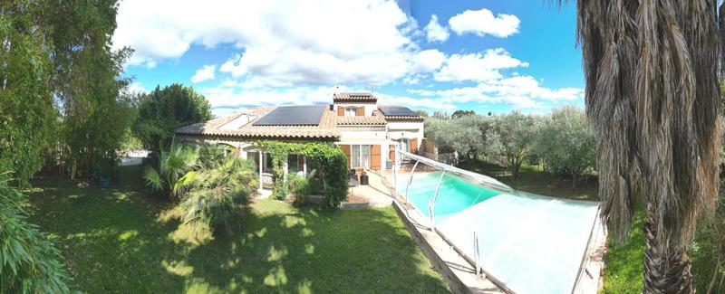 Maison - 260 m² - 8 pièces