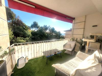 Appartement - 81 m² - 5 pièces