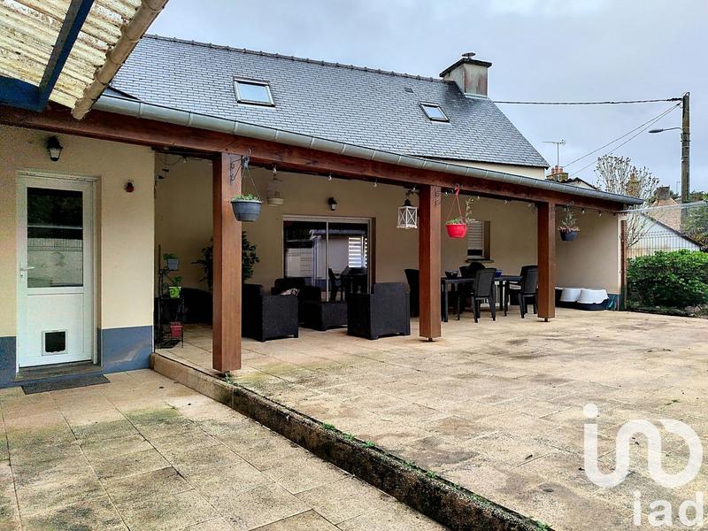 Maison - 179 m² - 9 pièces