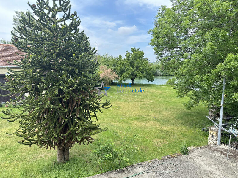 Maison - 252 m² - 7 pièces