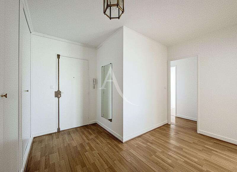 Appartement - 81 m² - 4 pièces