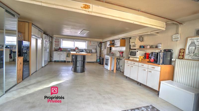 Maison - 143 m² - 8 pièces