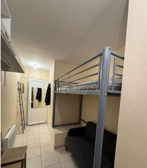 Studio - 10 m² - 1 pièce