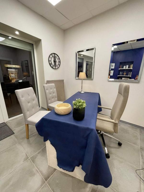 Local commercial - 50 m² - 4 pièces