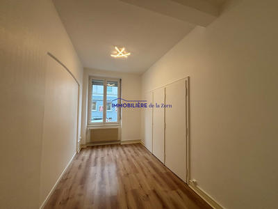 Appartement - 94 m² - 4 pièces