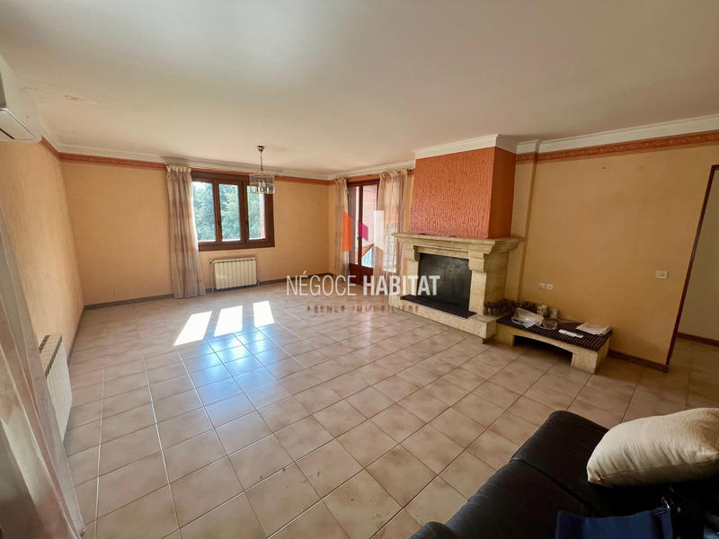 Maison - 166 m² - 6 pièces