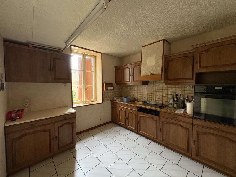 Appartement - 93 m² - 5 pièces