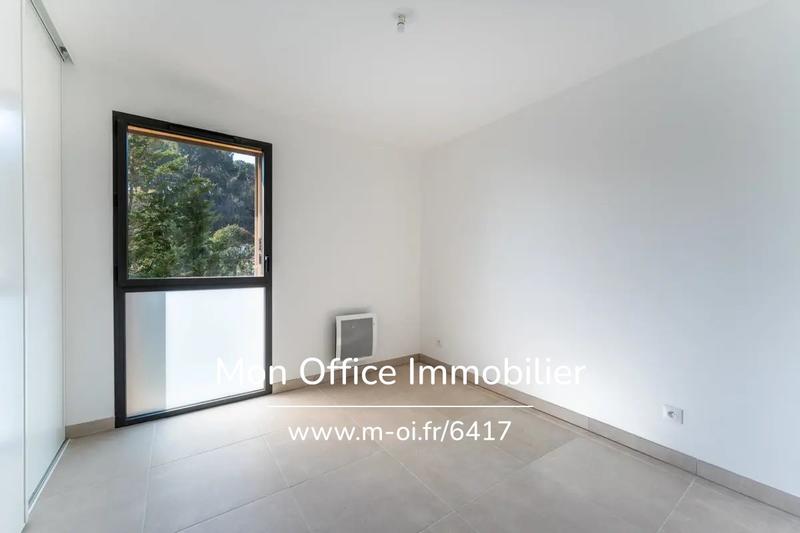 Appartement - 79 m² - 4 pièces
