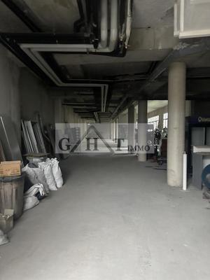 Entrepôt - 600 m²