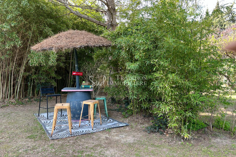 Maison - 250 m² - 8 pièces