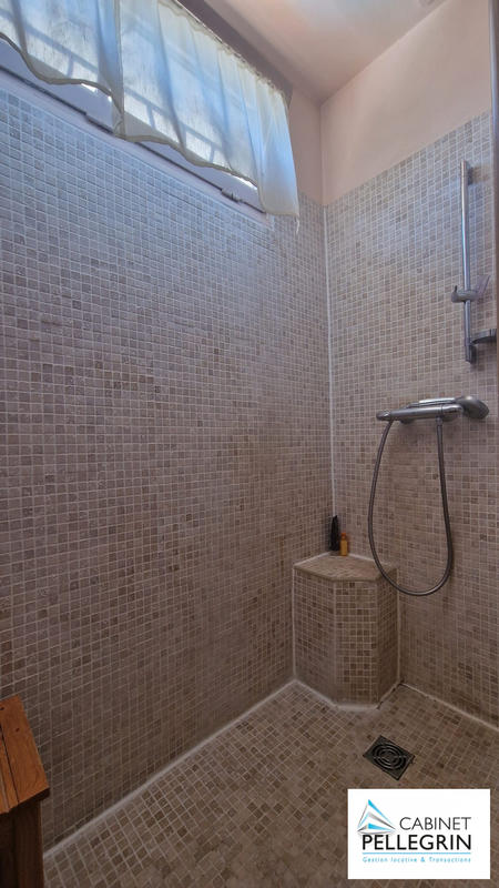 Villa - 139 m² - 6 pièces