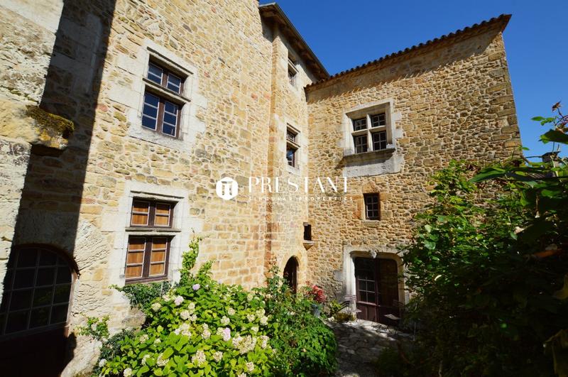 Hôtel particulier - 400 m² - 10 pièces