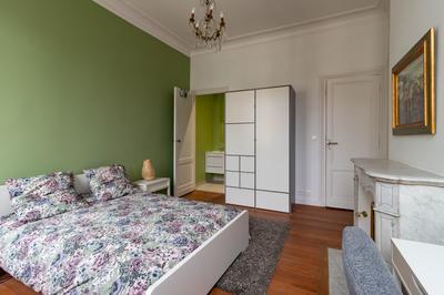 Maison - 292 m² - 10 pièces