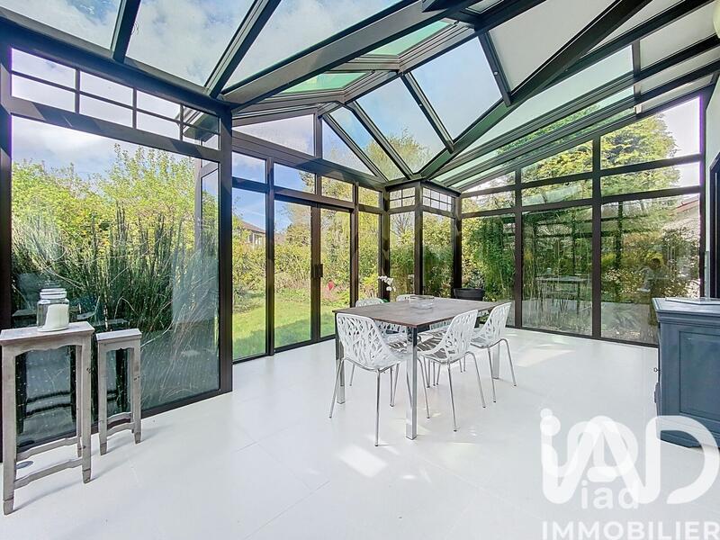 Maison - 191 m² - 8 pièces