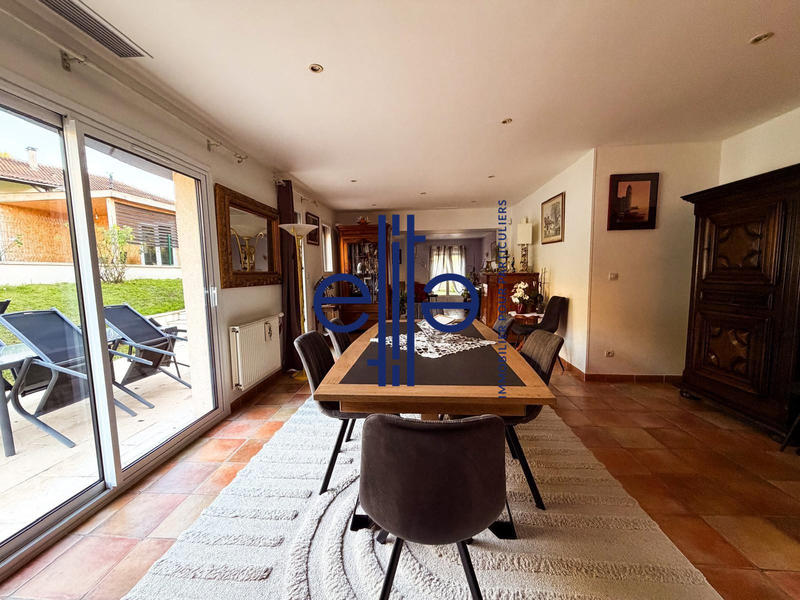 Maison - 194 m² - 7 pièces