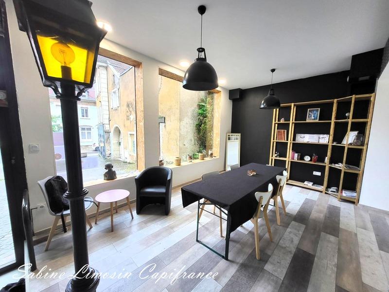 Local commercial - 95 m² - 6 pièces