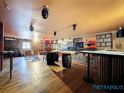 Immeuble - 1 394 m²