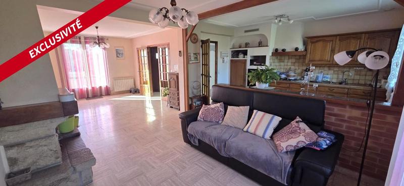 Maison traditionnelle - 127 m² - 7 pièces