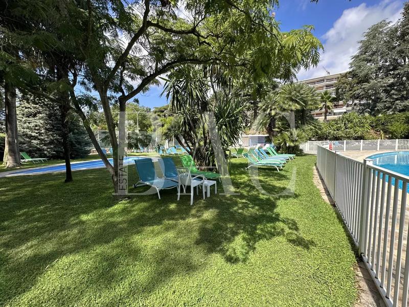 Appartement - 105 m² - 4 pièces