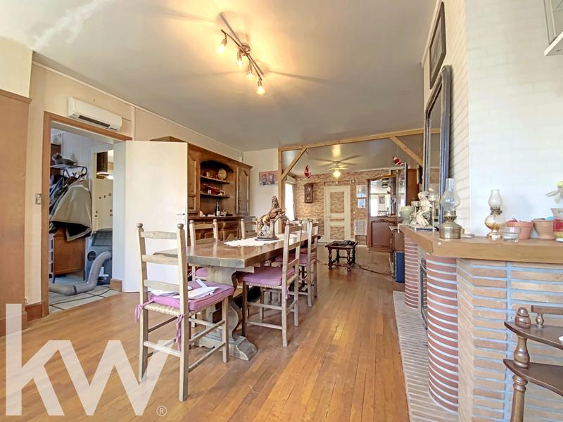 Viager - Maison - 233 m² - 10 pièces