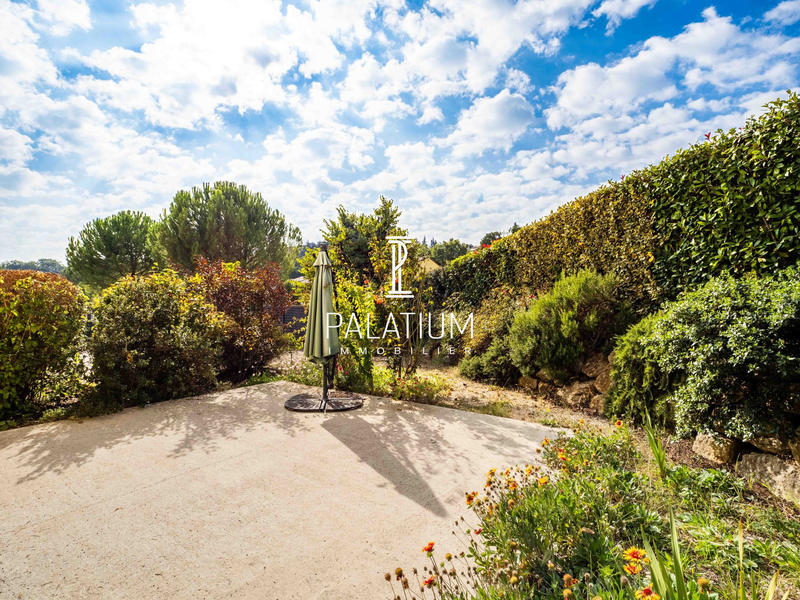 Maison traditionnelle - 148 m² - 6 pièces