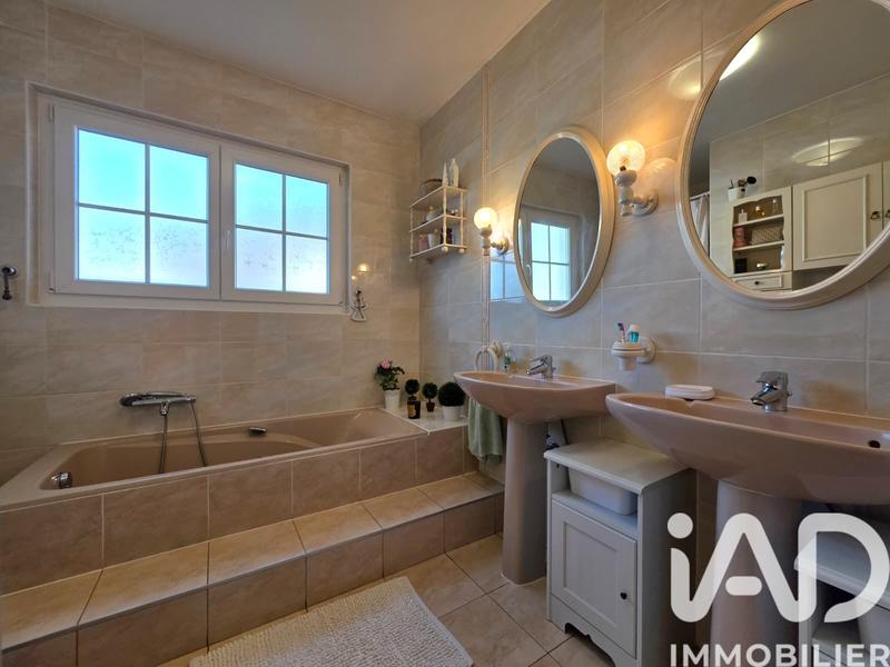 Maison - 112 m² - 4 pièces