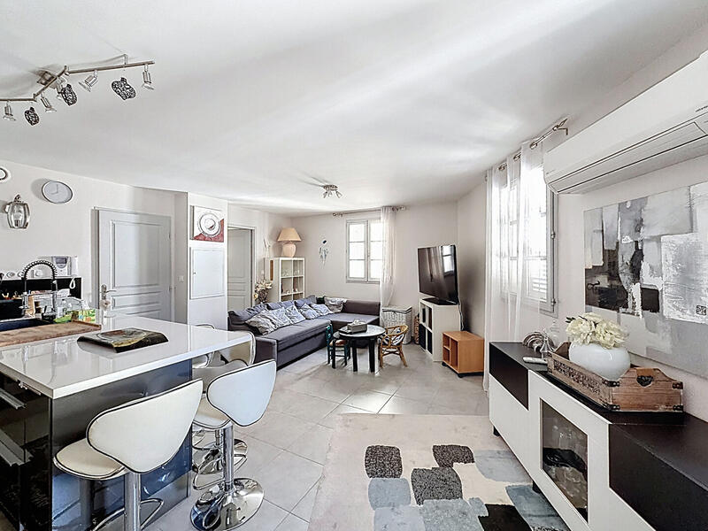 Appartement - 96 m² - 3 pièces